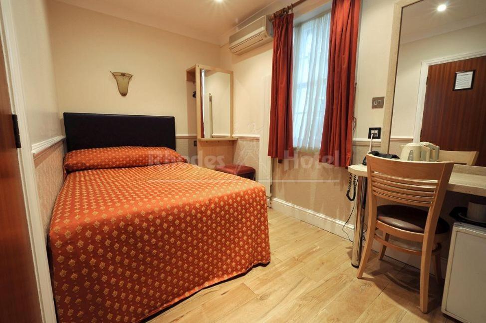 Rhodes Hotel Лондон Екстериор снимка