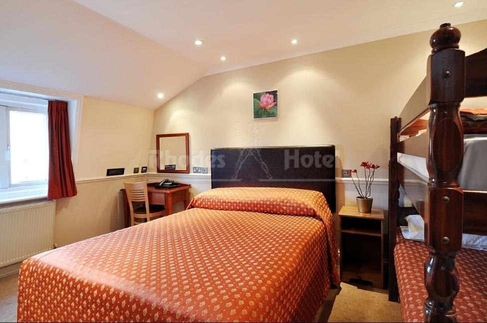 Rhodes Hotel Лондон Екстериор снимка